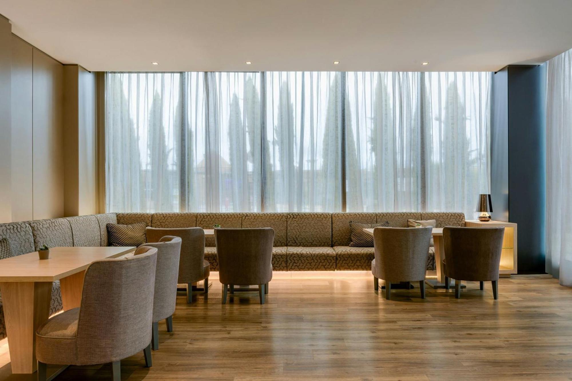 Ac Hotel La Finca By Marriott Pozuelo de Alarcon Exterior photo