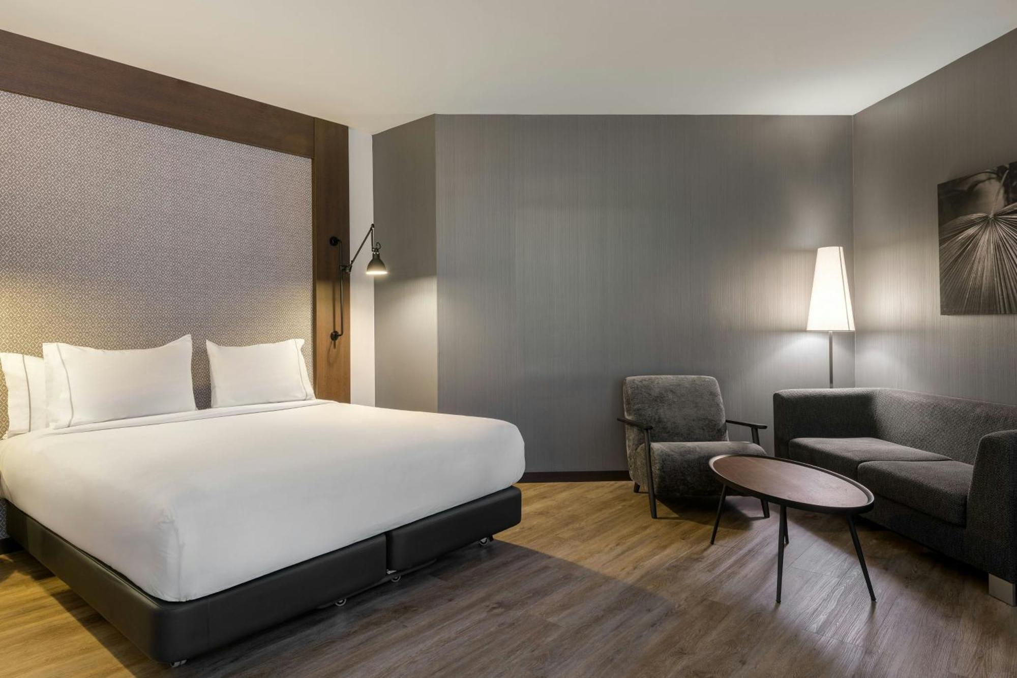 Ac Hotel La Finca By Marriott Pozuelo de Alarcon Exterior photo
